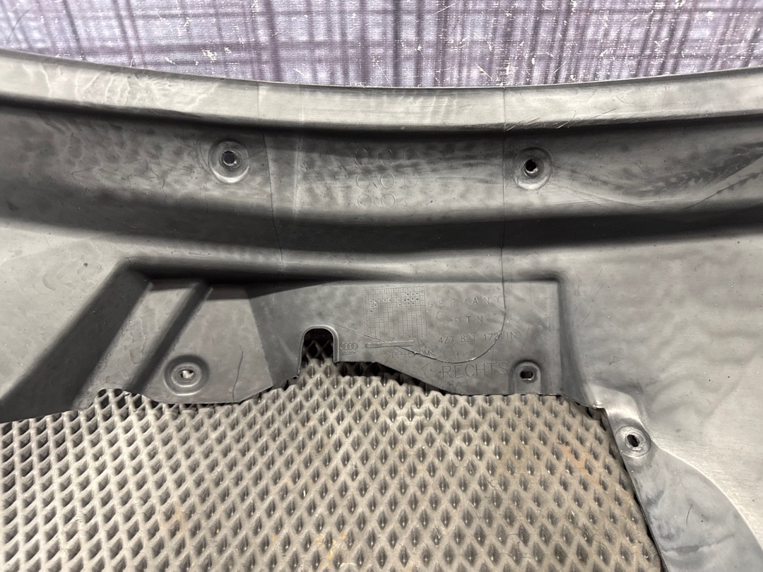 Подкрылок, 2976 рублей, Красноярск