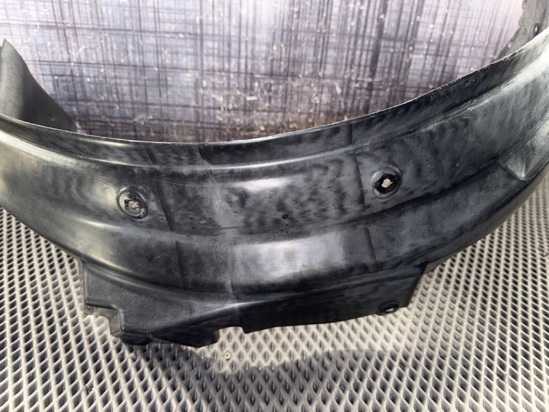 Подкрылок, 2466 рублей, Красноярск