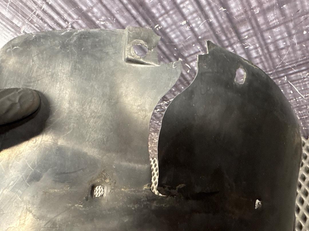 Подкрылок, 2466 рублей, Красноярск