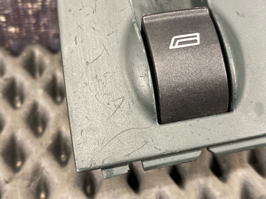 Кнопка стеклоподъемника, 342 рублей, Красноярск