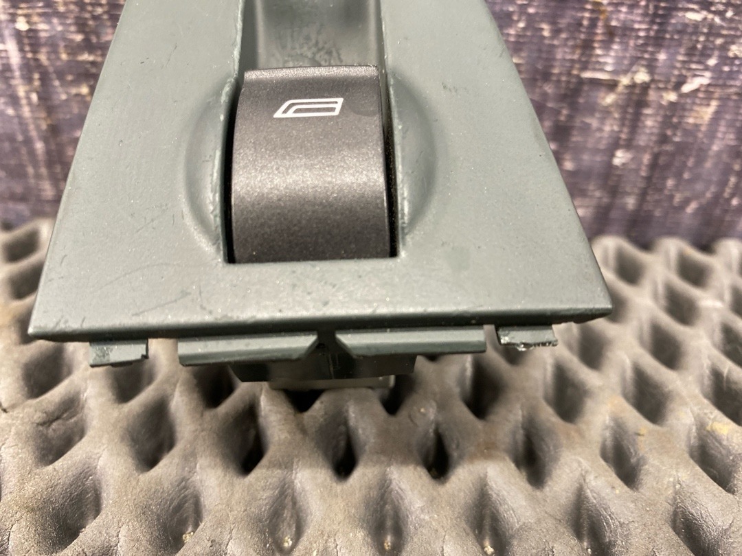 Кнопка стеклоподъемника, 342 рублей, Красноярск