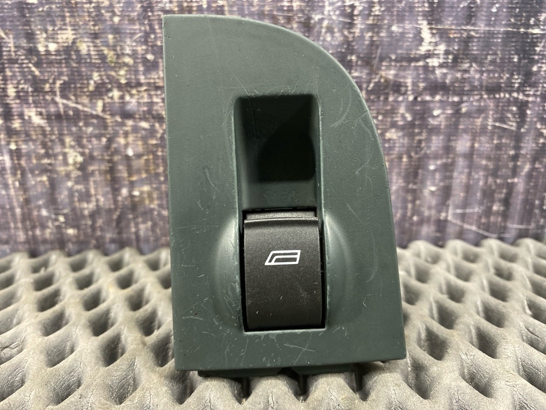 Кнопка стеклоподъемника, 342 рублей, Красноярск