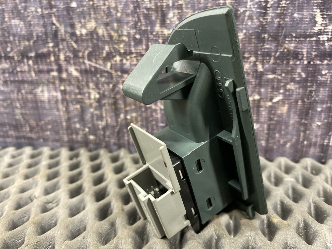 Кнопка стеклоподъемника, 342 рублей, Красноярск