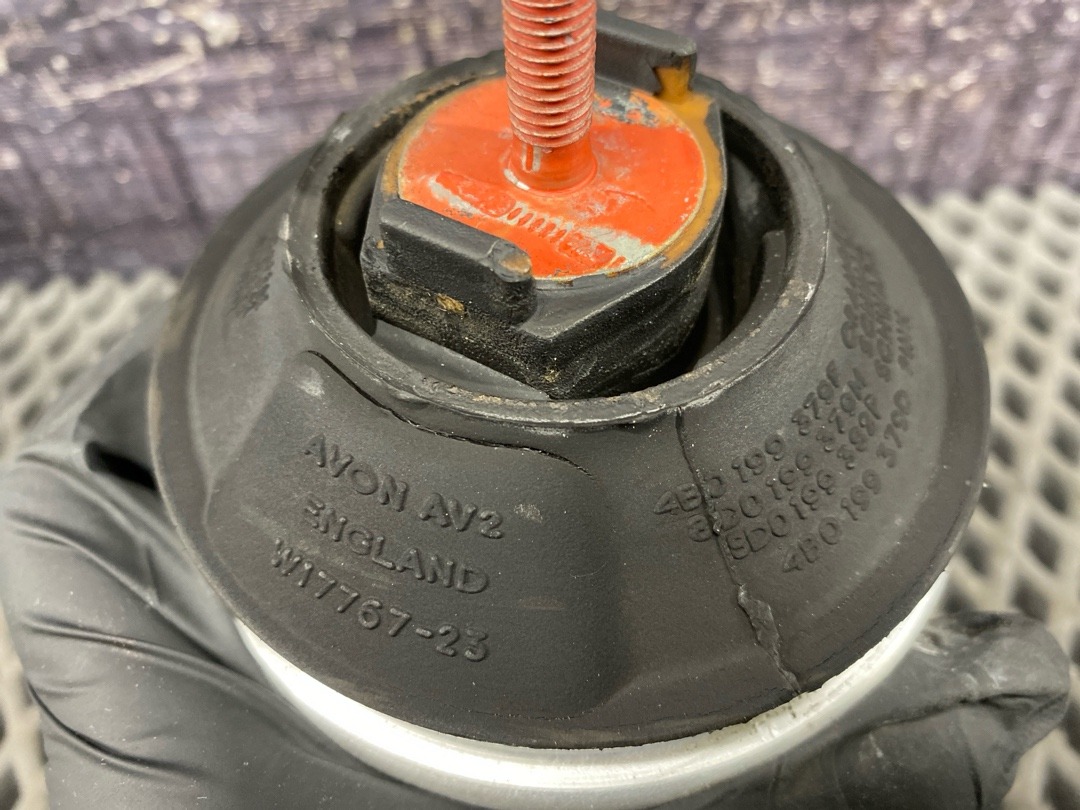 Подушка двигателя, 3132 рублей, Красноярск