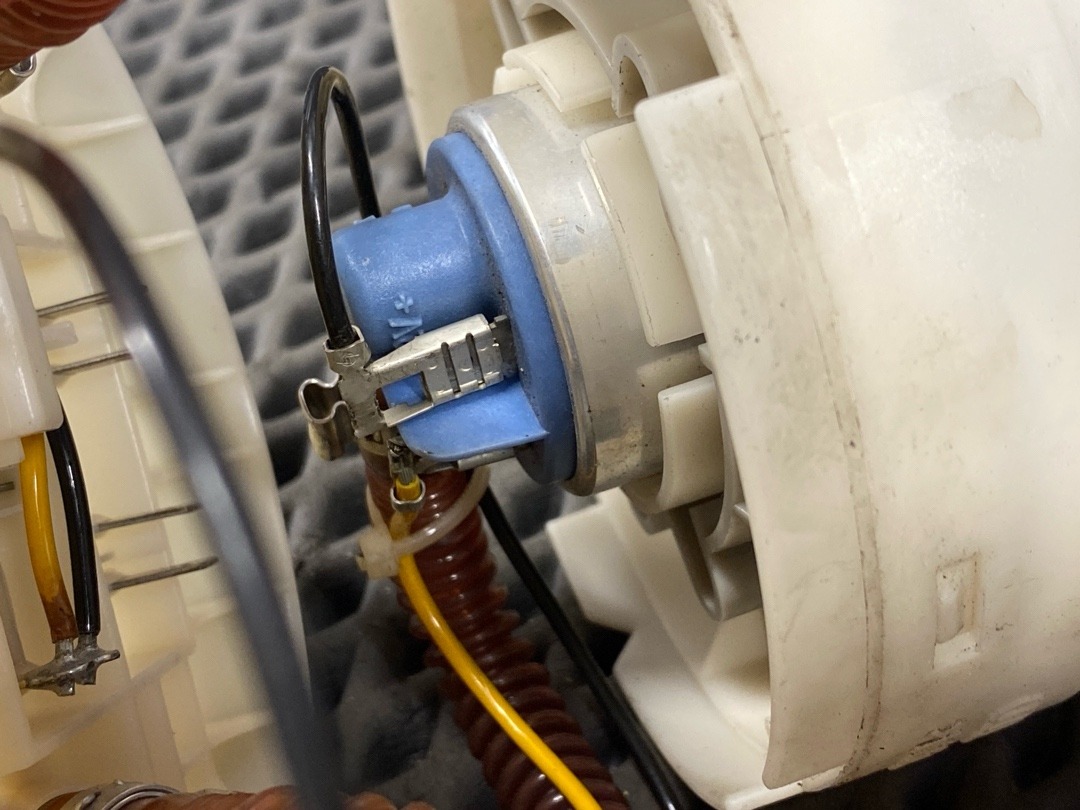 Бензонасос, 4992 рублей, Красноярск