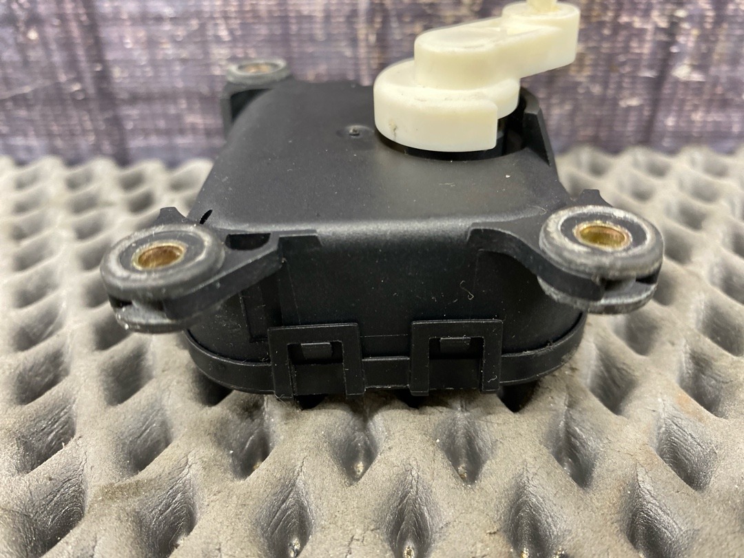 Мотор заслонки печки, 1116 рублей, Красноярск