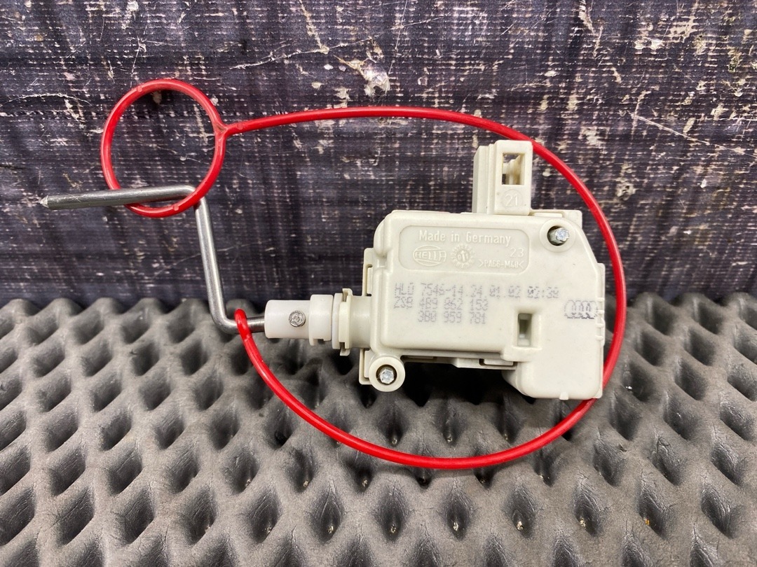 Замок лючка бензобака, 444 рублей, Красноярск