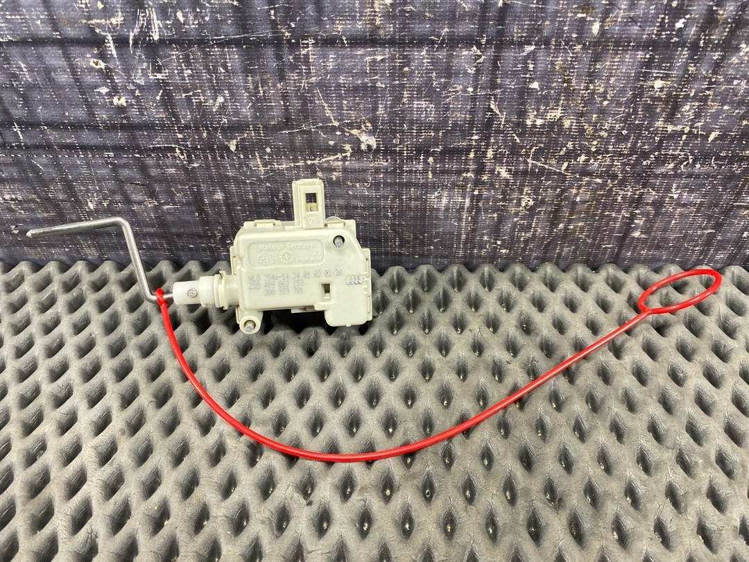 Замок лючка бензобака, 444 рублей, Красноярск