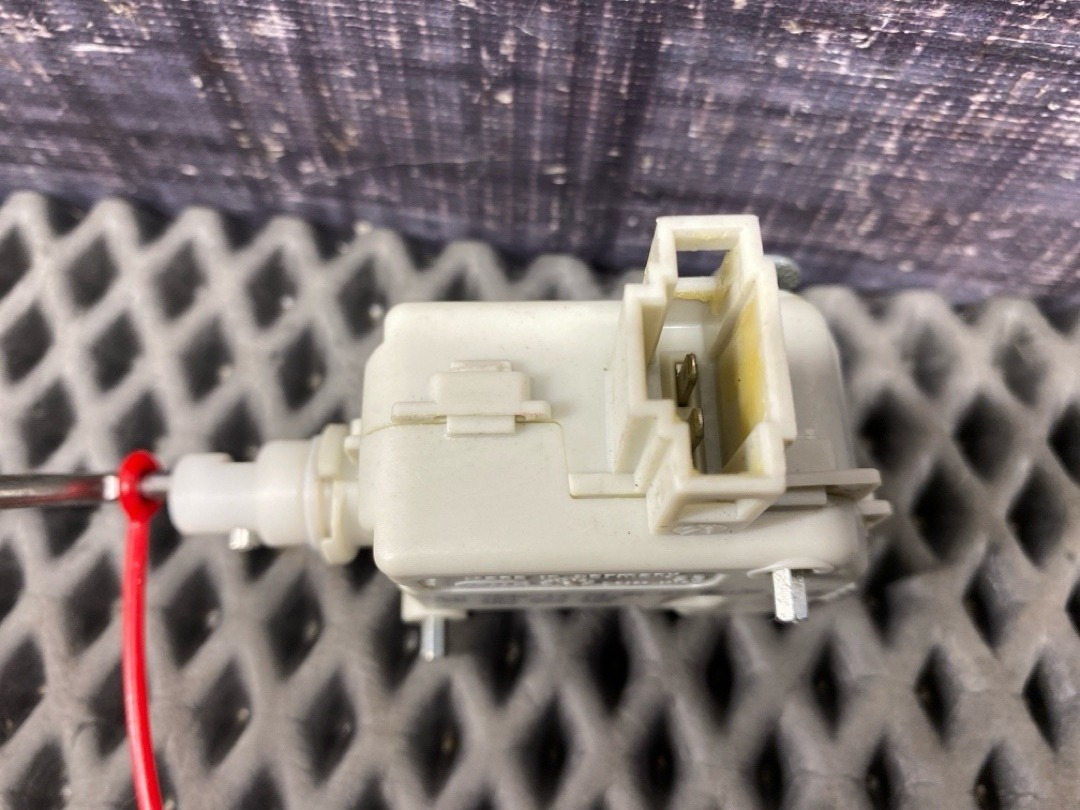 Замок лючка бензобака, 444 рублей, Красноярск