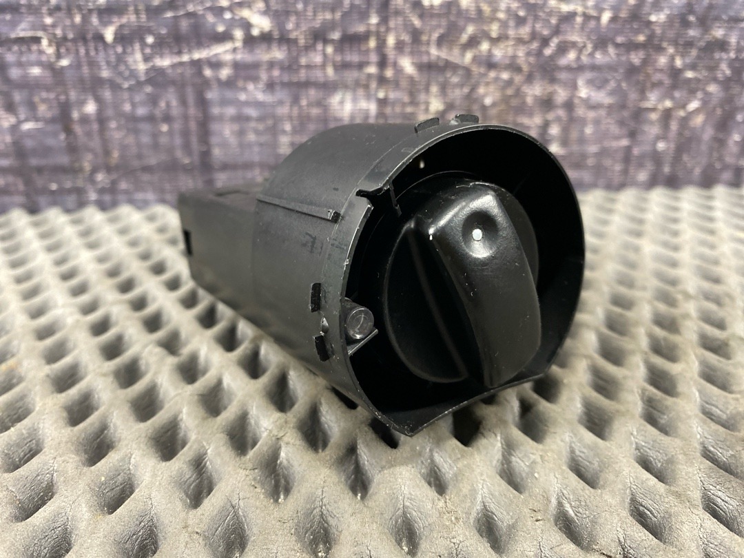 Переключатель света, 1596 рублей, Красноярск