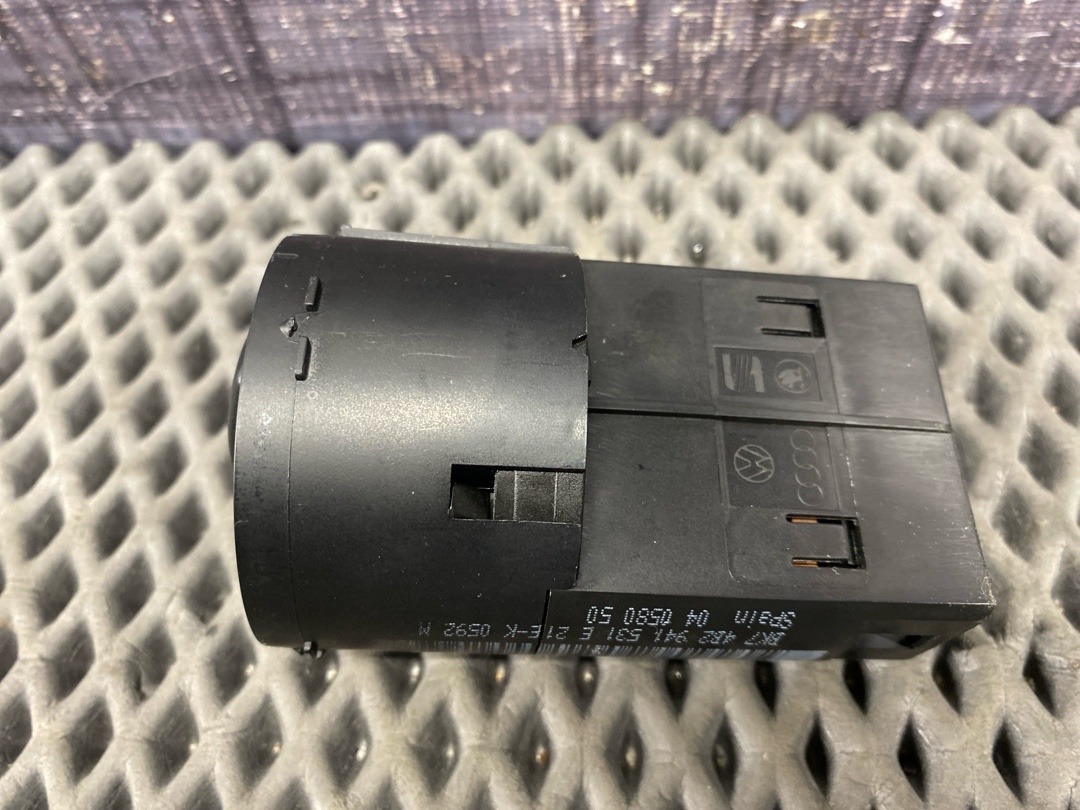 Переключатель света, 1596 рублей, Красноярск