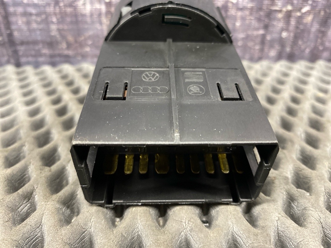 Переключатель света, 1596 рублей, Красноярск