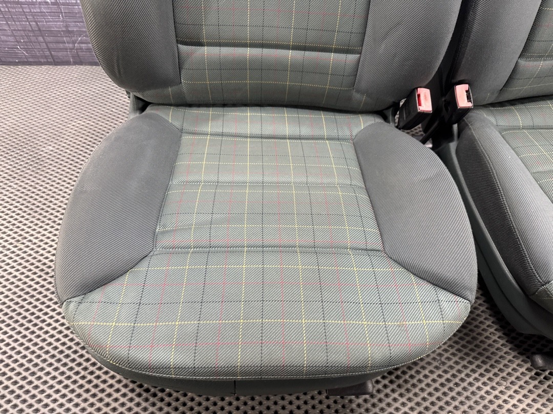 Комплект сидений, 34760 рублей, Красноярск