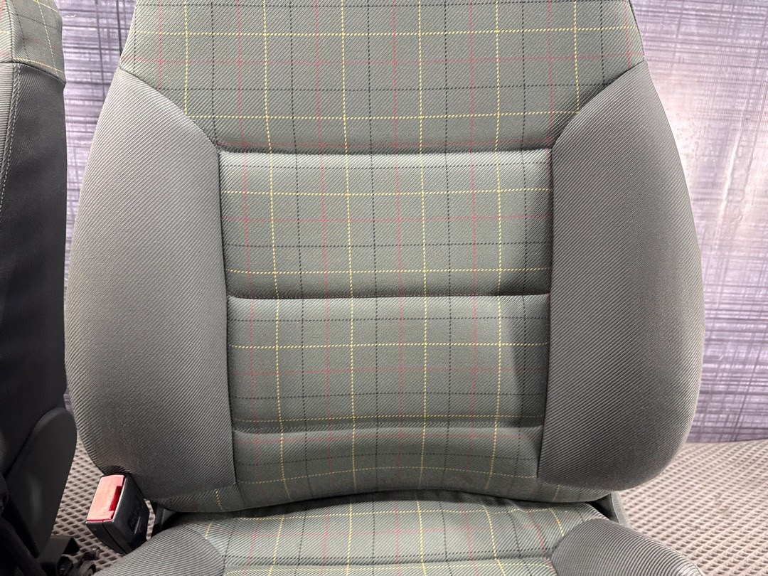 Комплект сидений, 34760 рублей, Красноярск