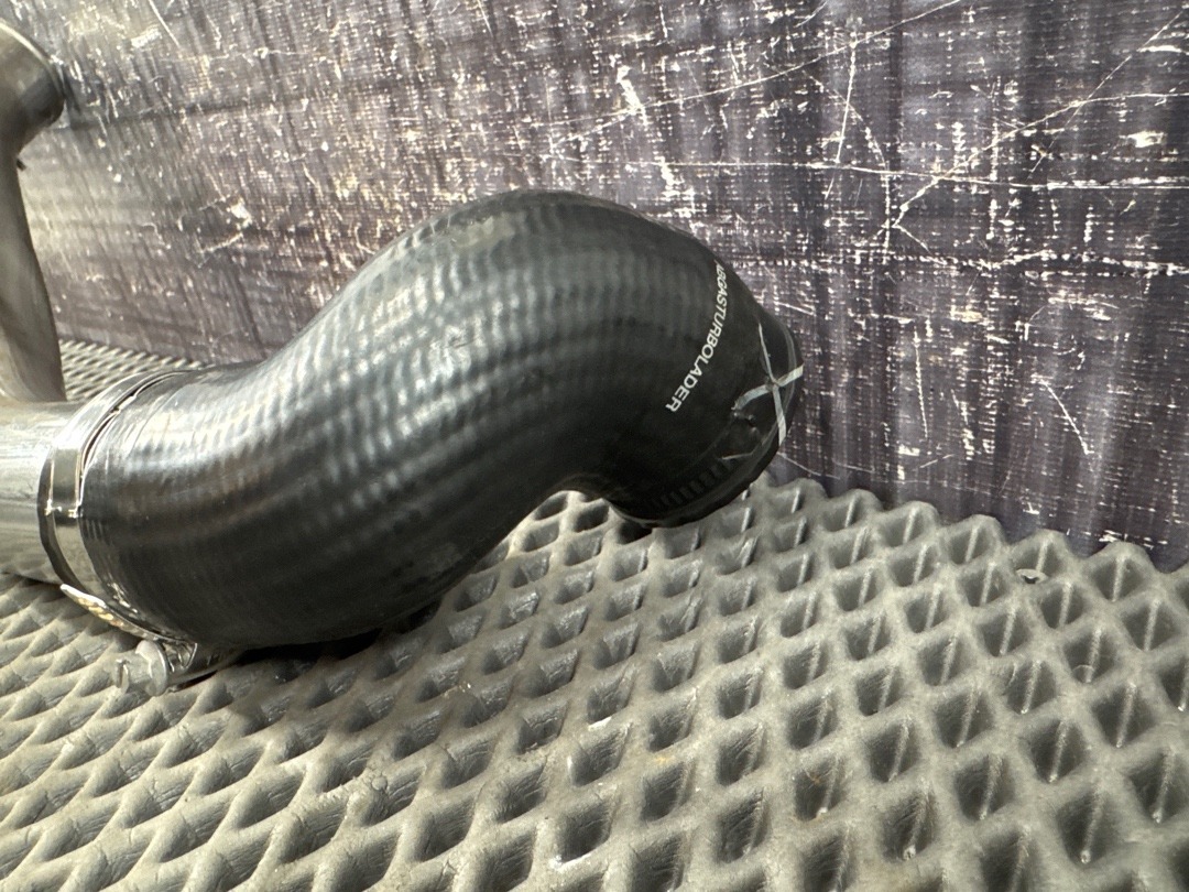 Патрубок интеркуллера, 834 рублей, Красноярск