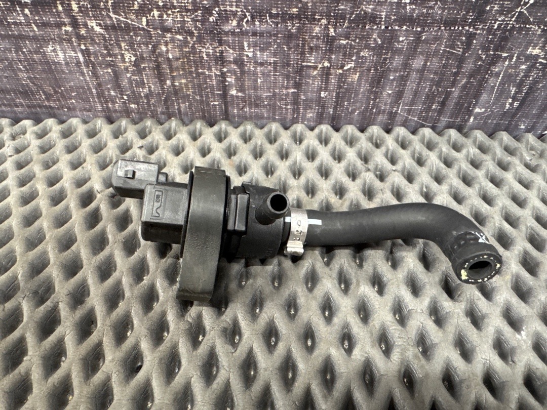 Клапан вентиляции топливного бака, 1956 рублей, Красноярск