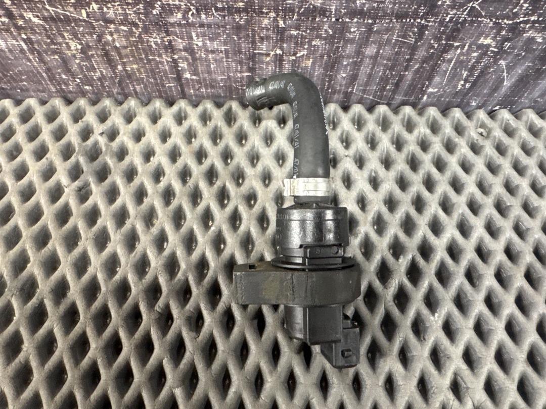 Клапан вентиляции топливного бака, 1956 рублей, Красноярск