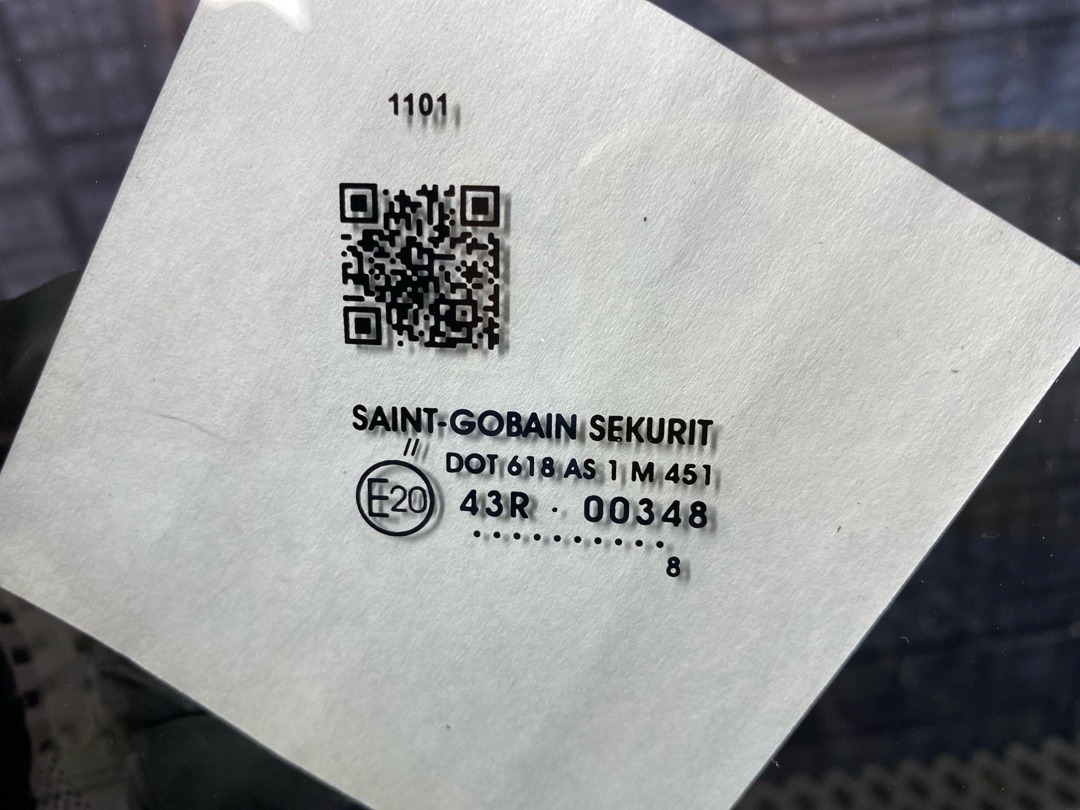 Стекло лобовое, 8040 рублей, Красноярск