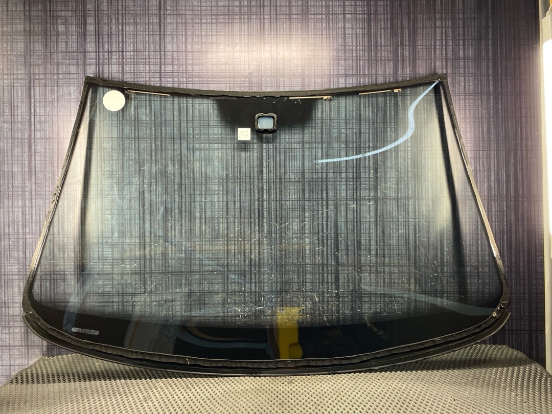 Стекло лобовое, 8040 рублей, Красноярск