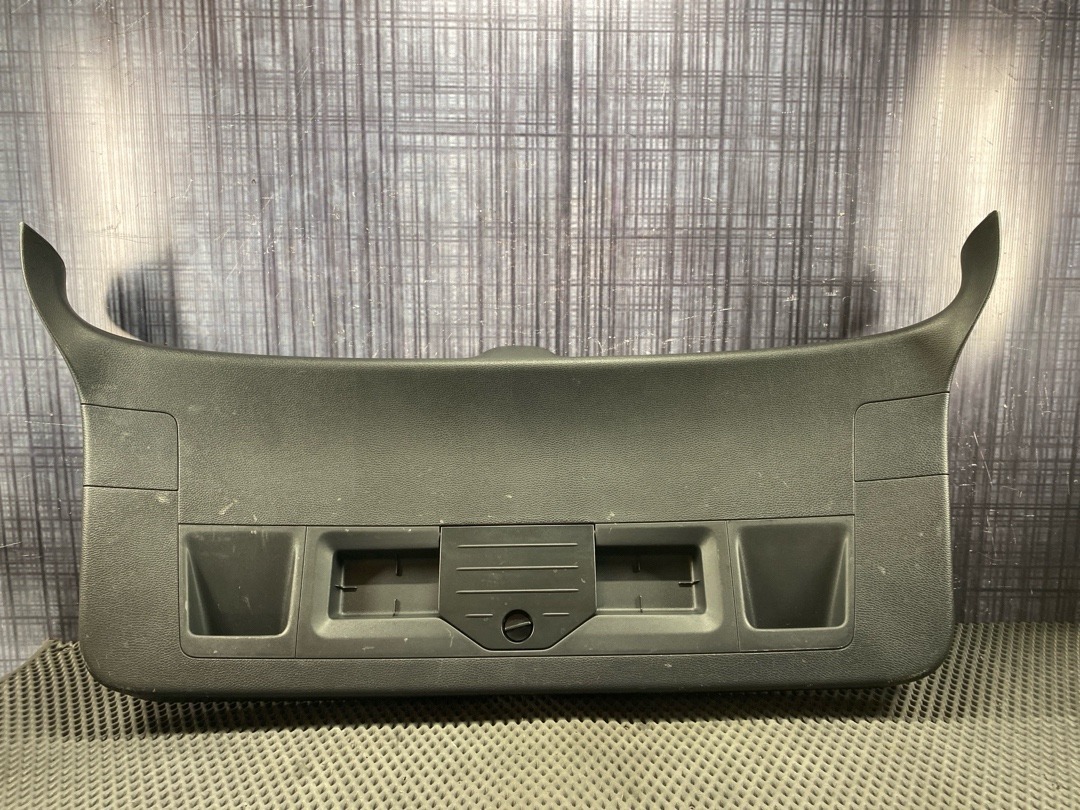 Обшивка крышки багажника, 1670 рублей, Красноярск