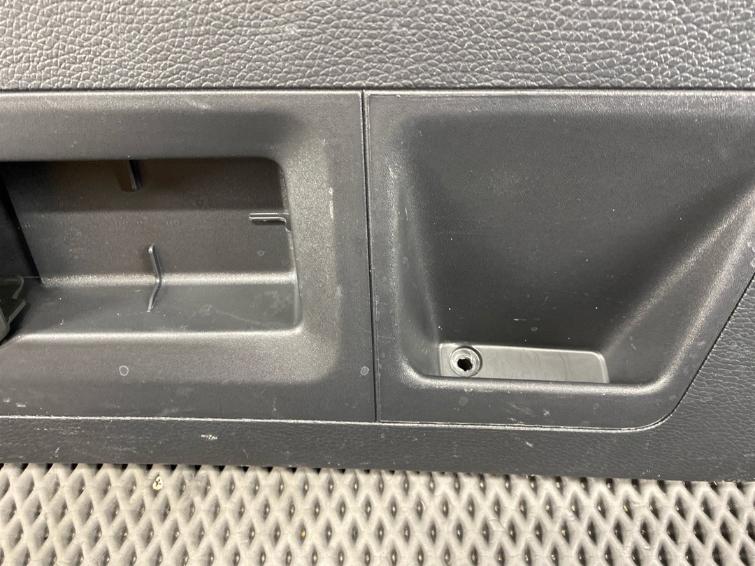 Обшивка крышки багажника, 1670 рублей, Красноярск