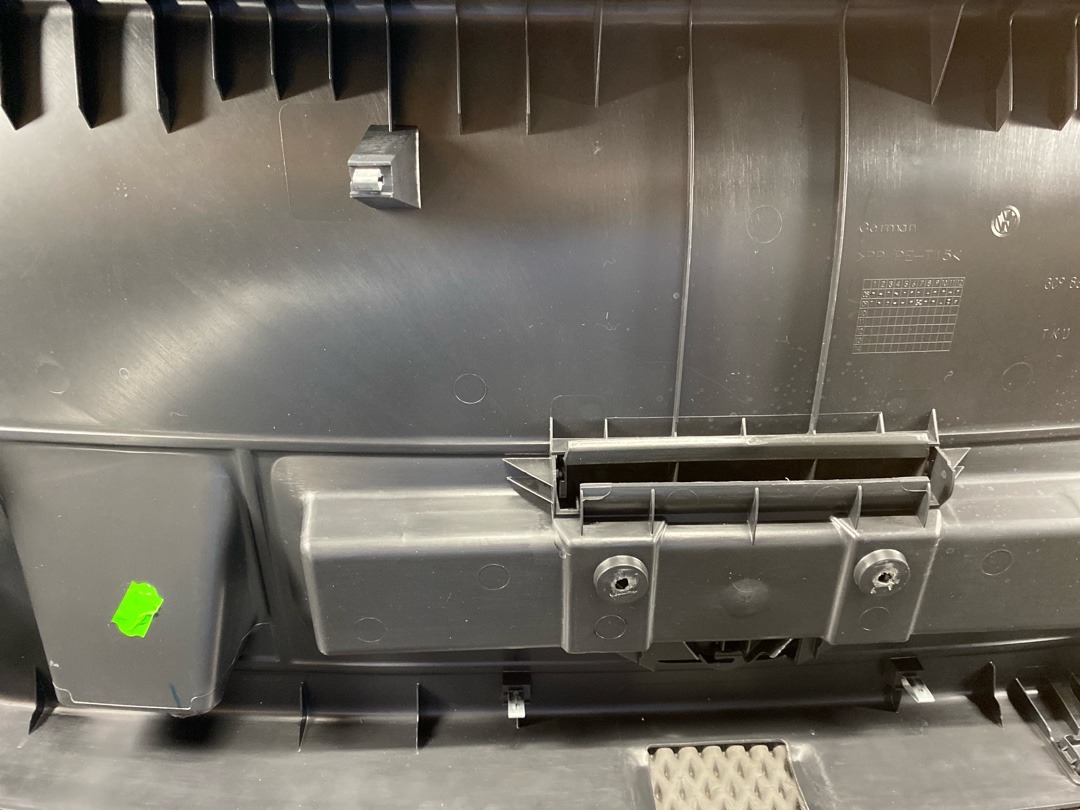 Обшивка крышки багажника, 1670 рублей, Красноярск