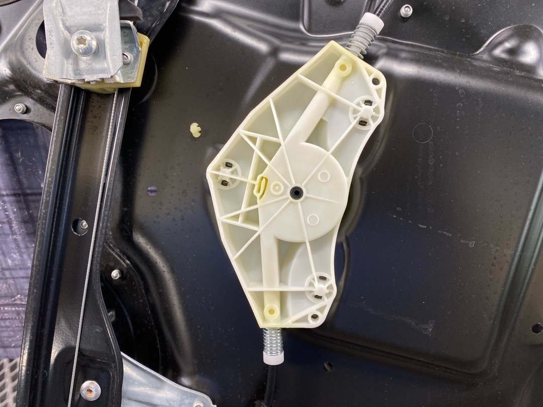 Стеклоподъемник, 2860 рублей, Красноярск