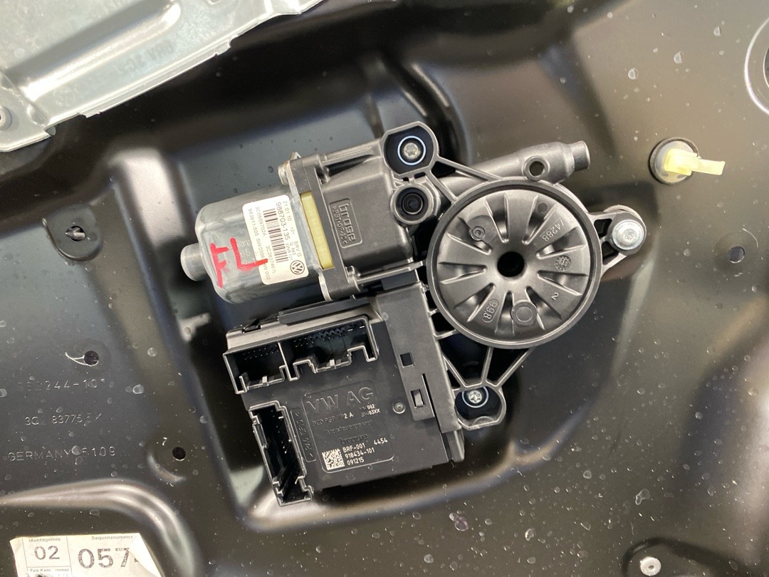 Стеклоподъемник, 2860 рублей, Красноярск