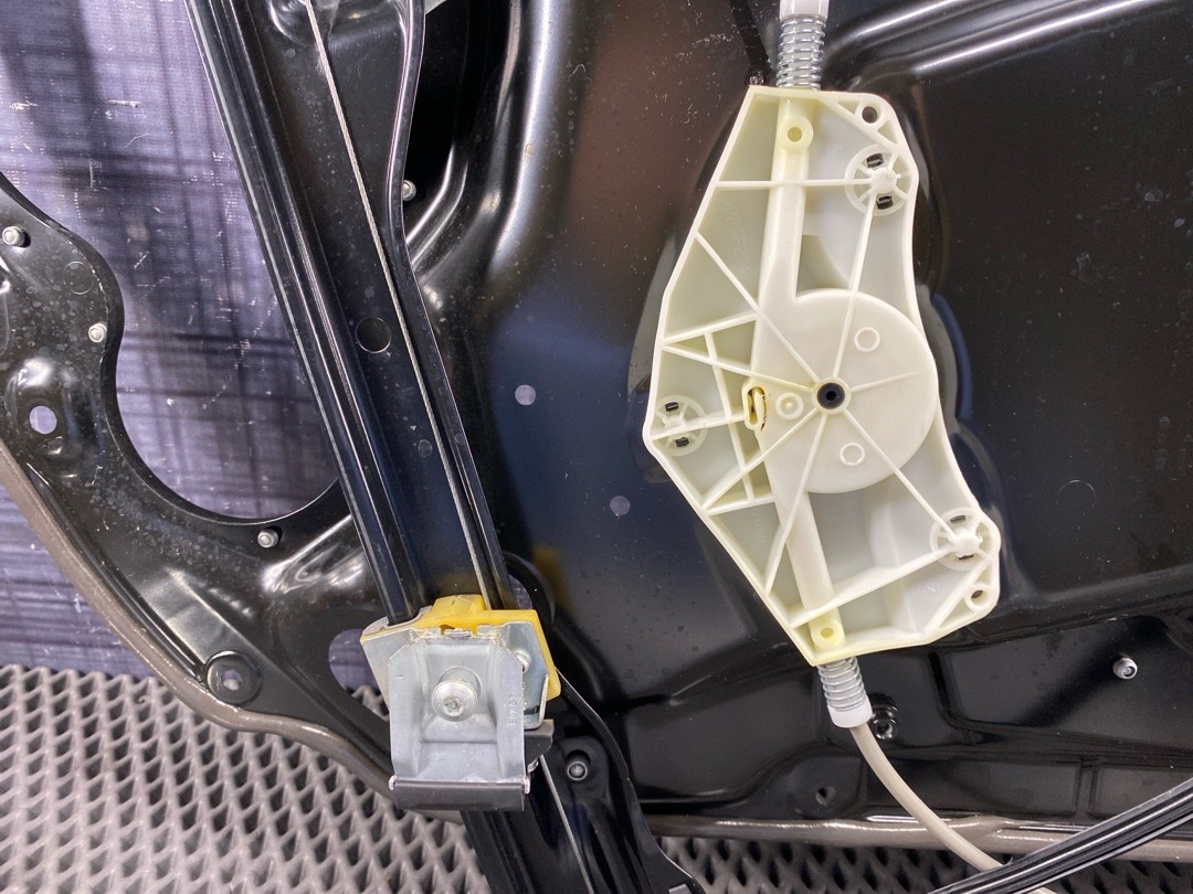 Стеклоподъемник, 2860 рублей, Красноярск