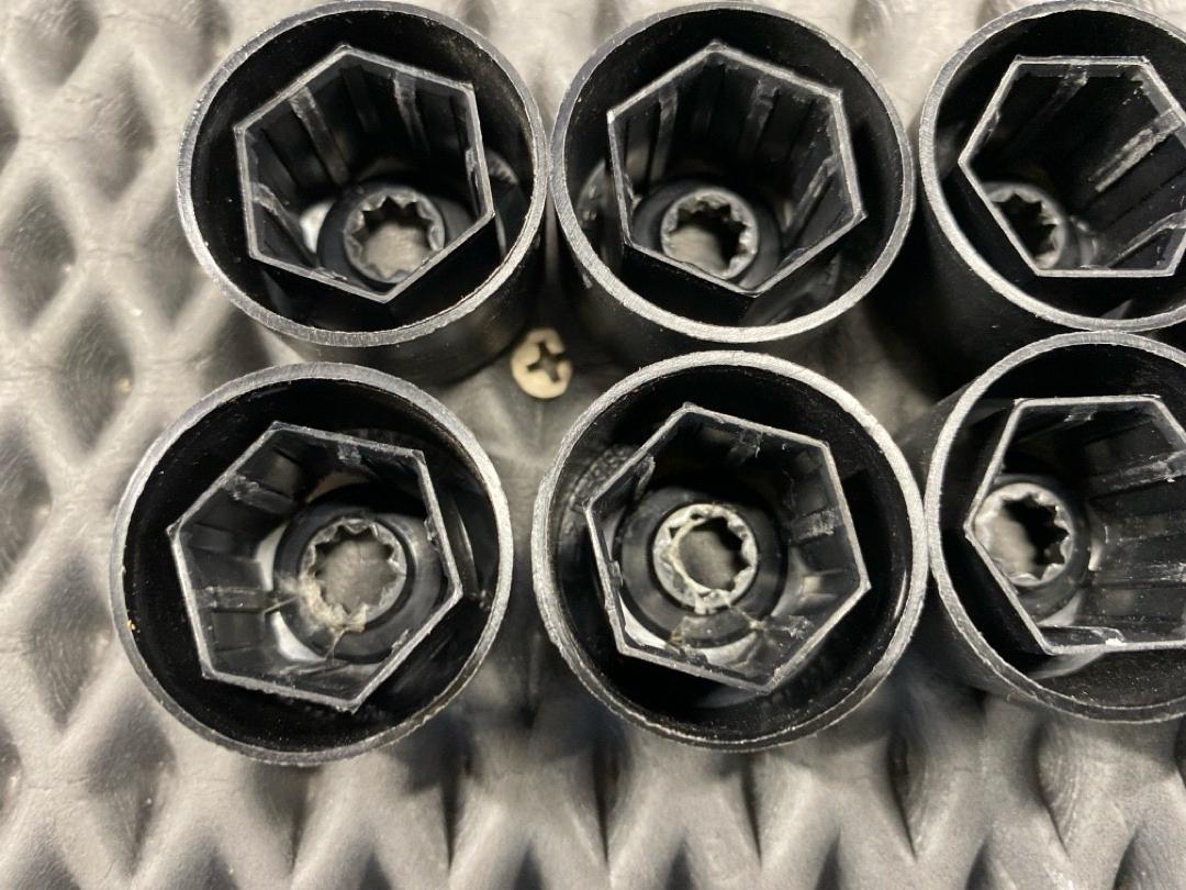 Комплект колесных болтов, 3210 рублей, Красноярск