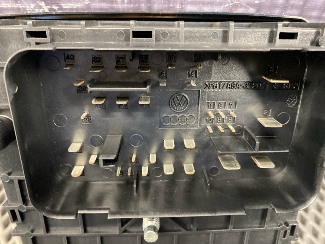 Блок предохранителей, 2710 рублей, Красноярск