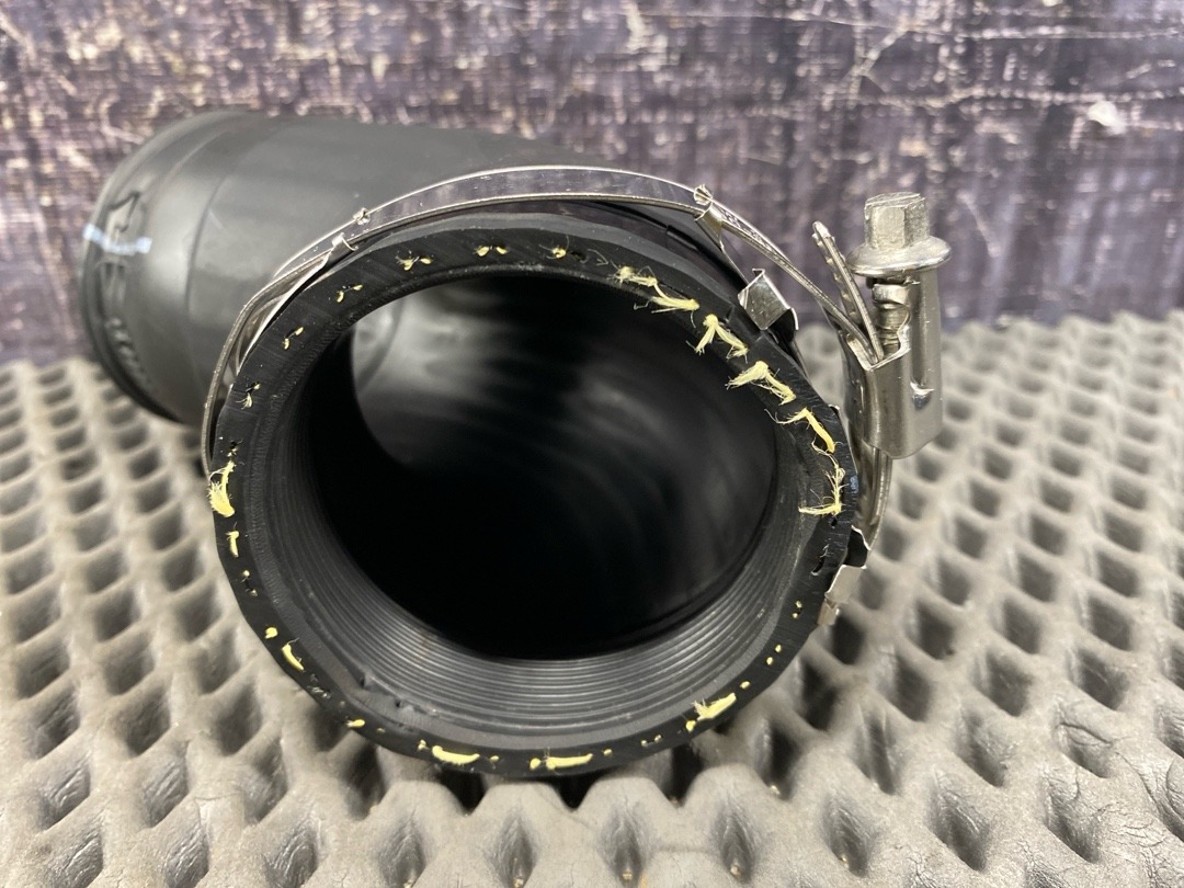 Патрубок интеркуллера, 1120 рублей, Красноярск