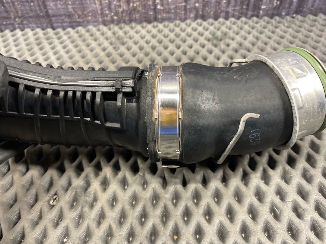 Патрубок интеркуллера, 2540 рублей, Красноярск