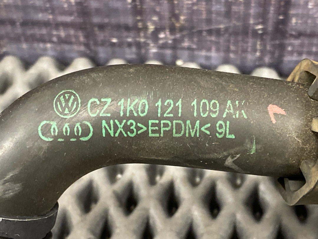 Шланг системы охлаждения, 840 рублей, Красноярск