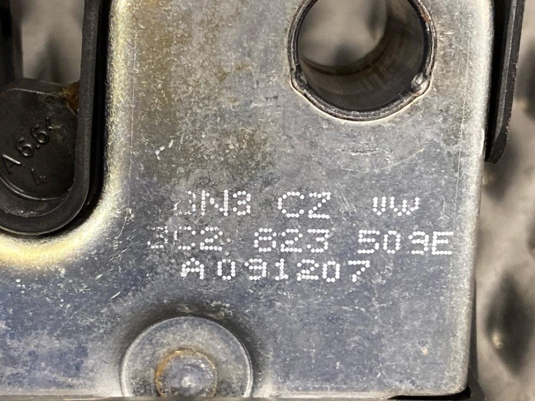 Замок капота, 1670 рублей, Красноярск