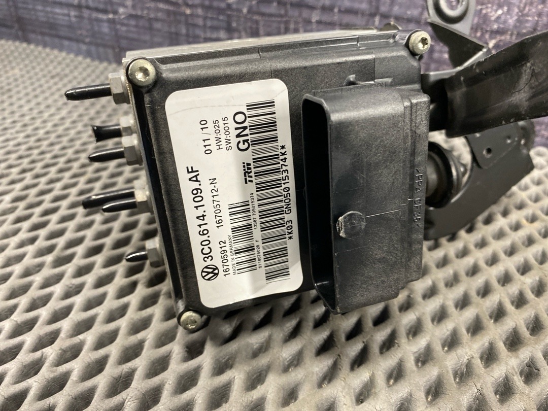 Блок ABS, 8210 рублей, Красноярск