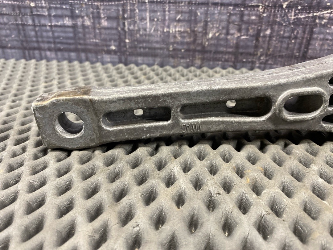 Опора двигателя, 970 рублей, Красноярск