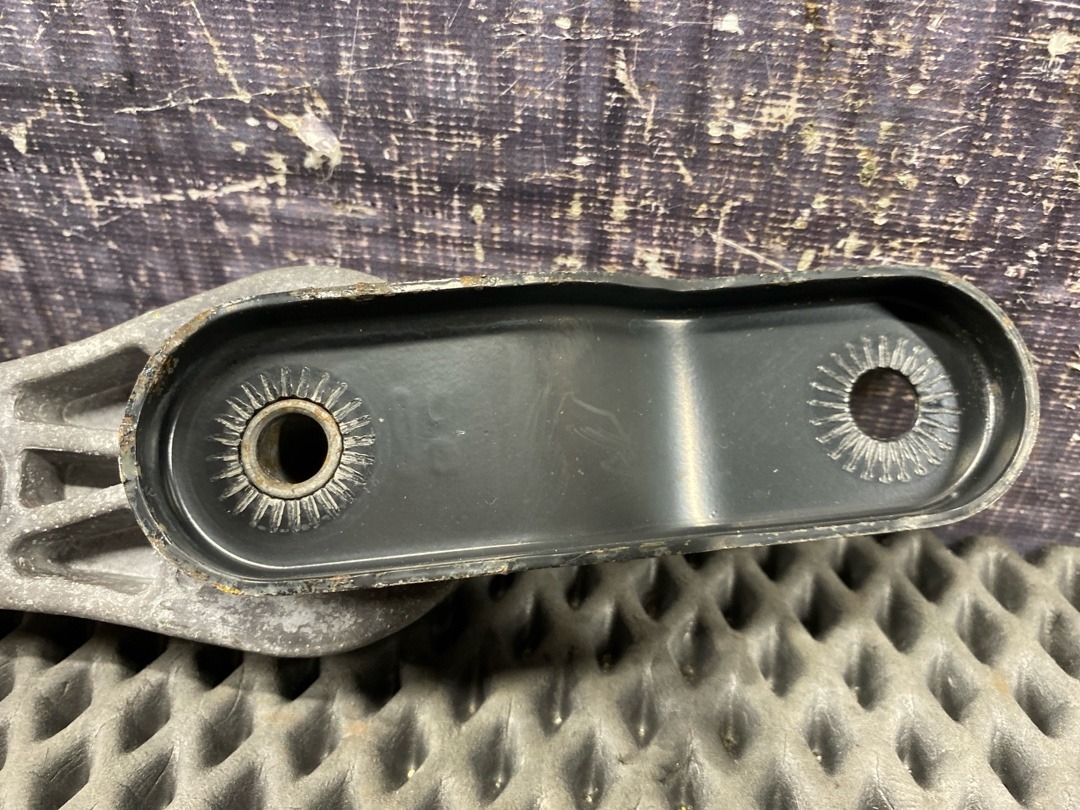 Опора двигателя, 970 рублей, Красноярск