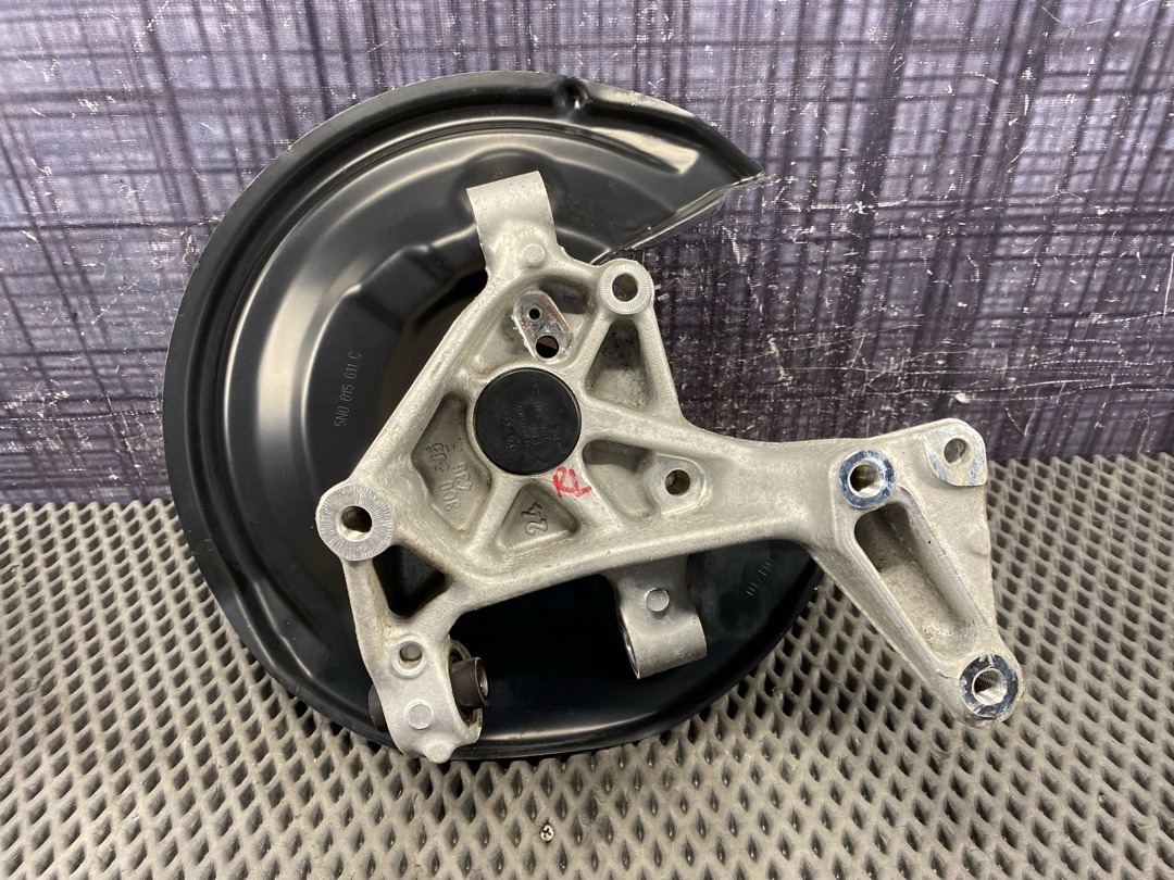 Поворотный кулак, 3430 рублей, Красноярск