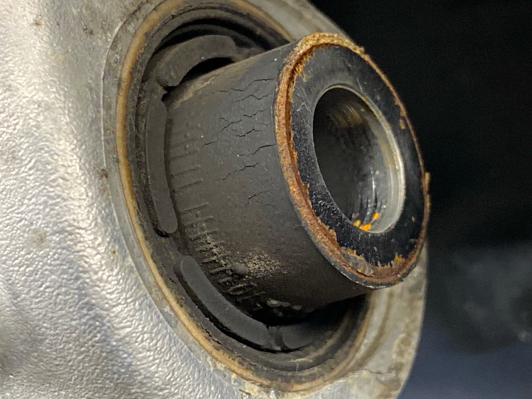 Поворотный кулак, 3430 рублей, Красноярск