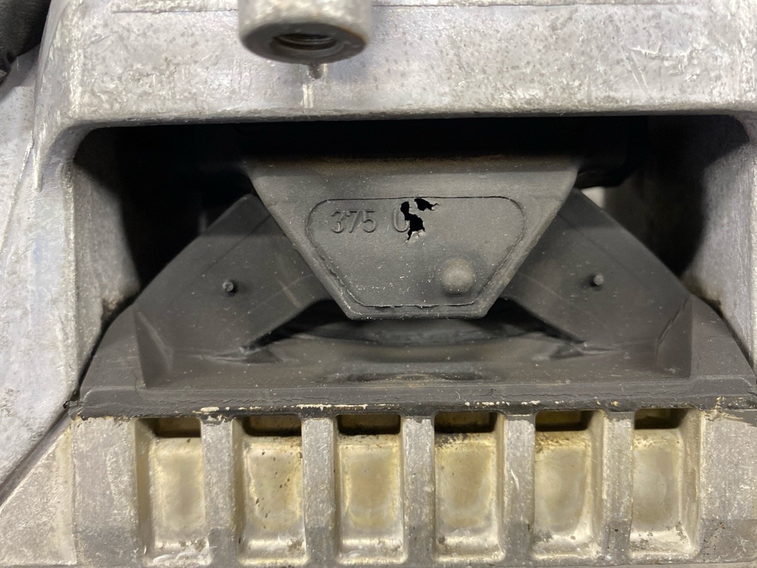 Подушка двигателя, 3730 рублей, Красноярск