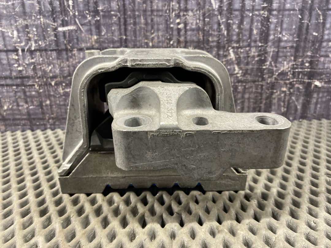 Подушка двигателя, 3730 рублей, Красноярск