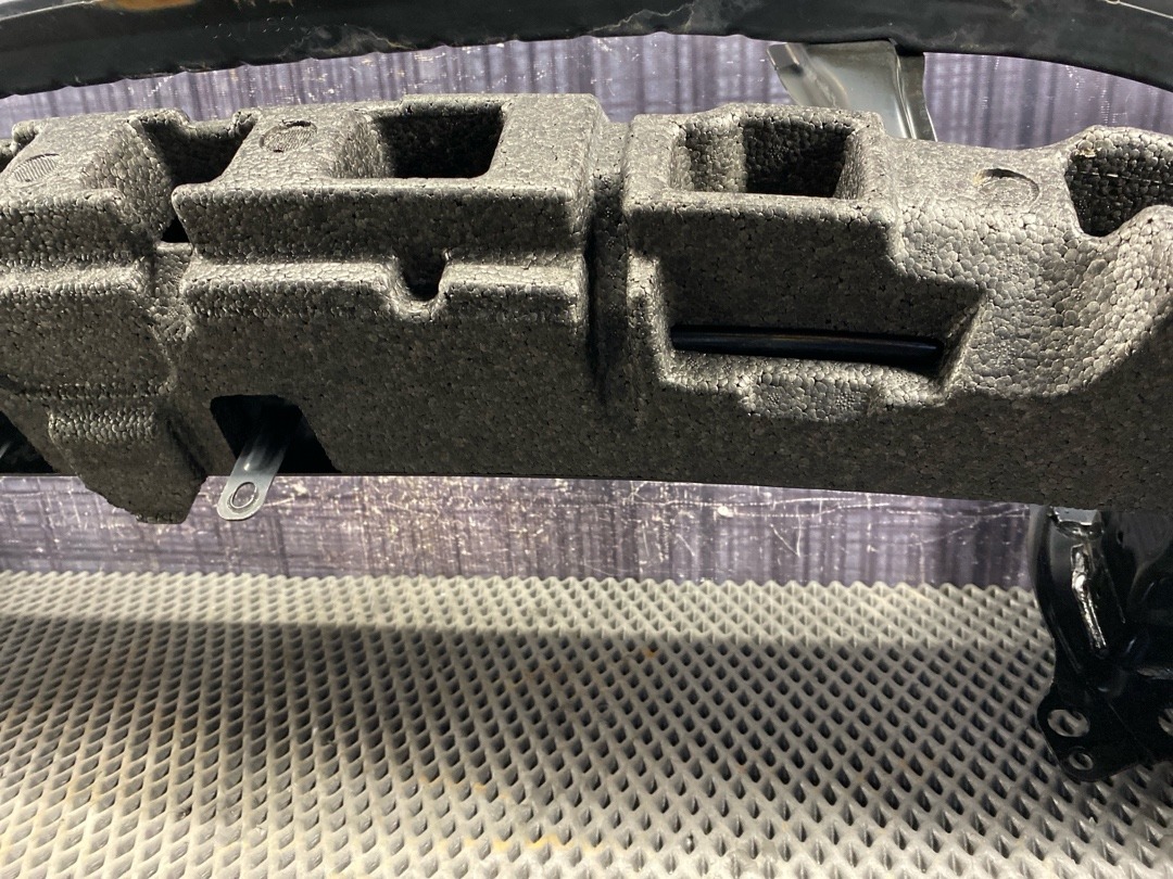 Усилитель бампера, 5860 рублей, Красноярск