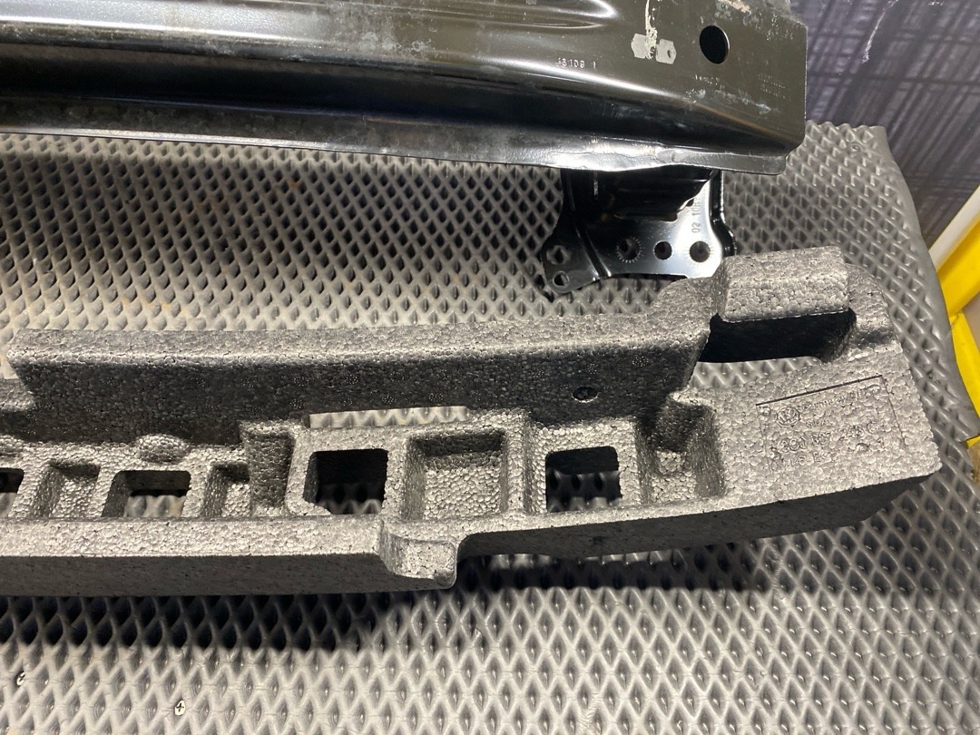 Усилитель бампера, 5860 рублей, Красноярск