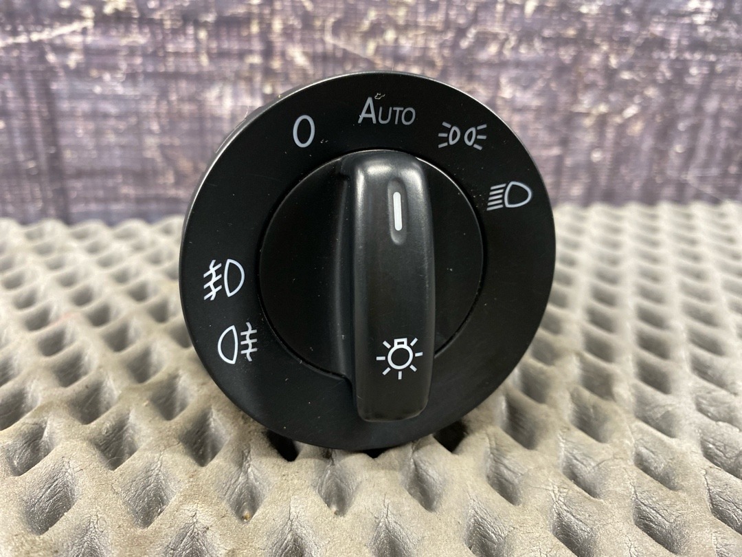 Переключатель света, 2360 рублей, Красноярск