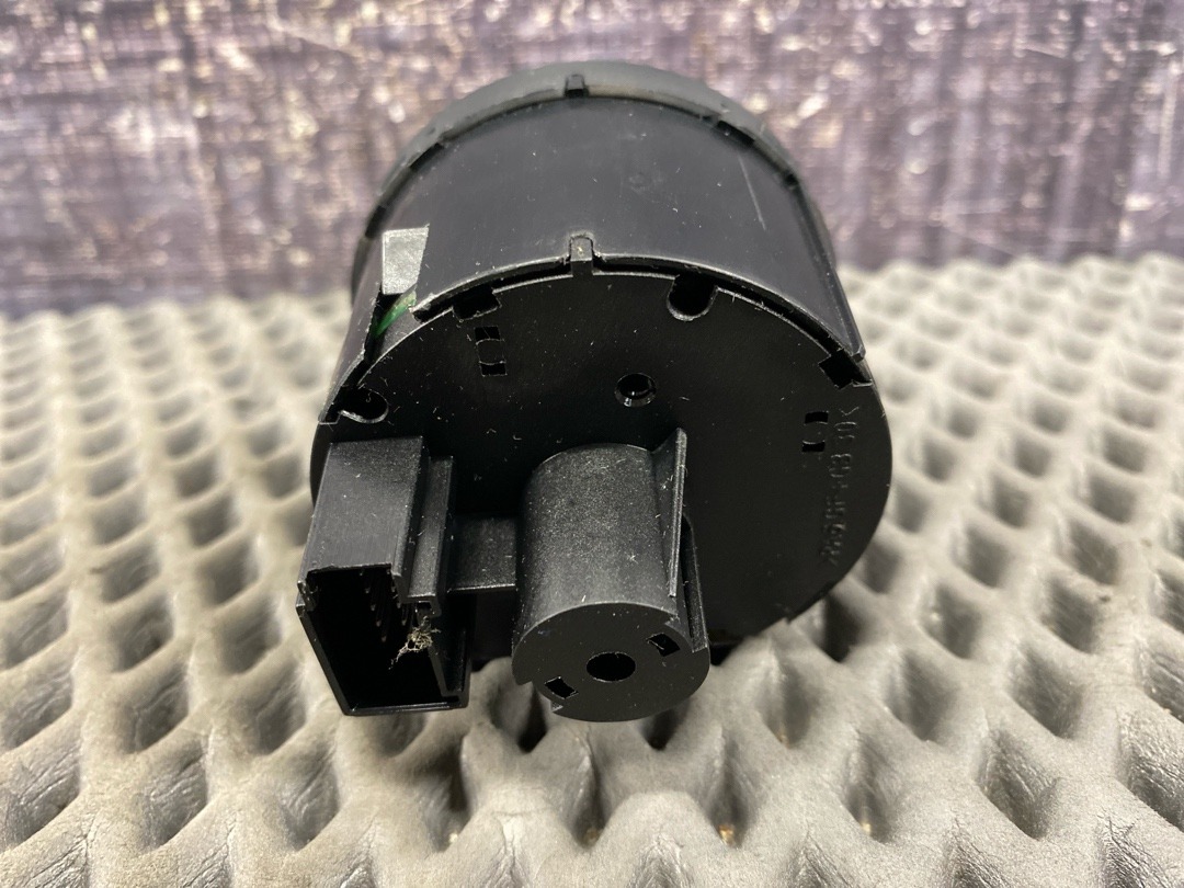 Переключатель света, 2360 рублей, Красноярск