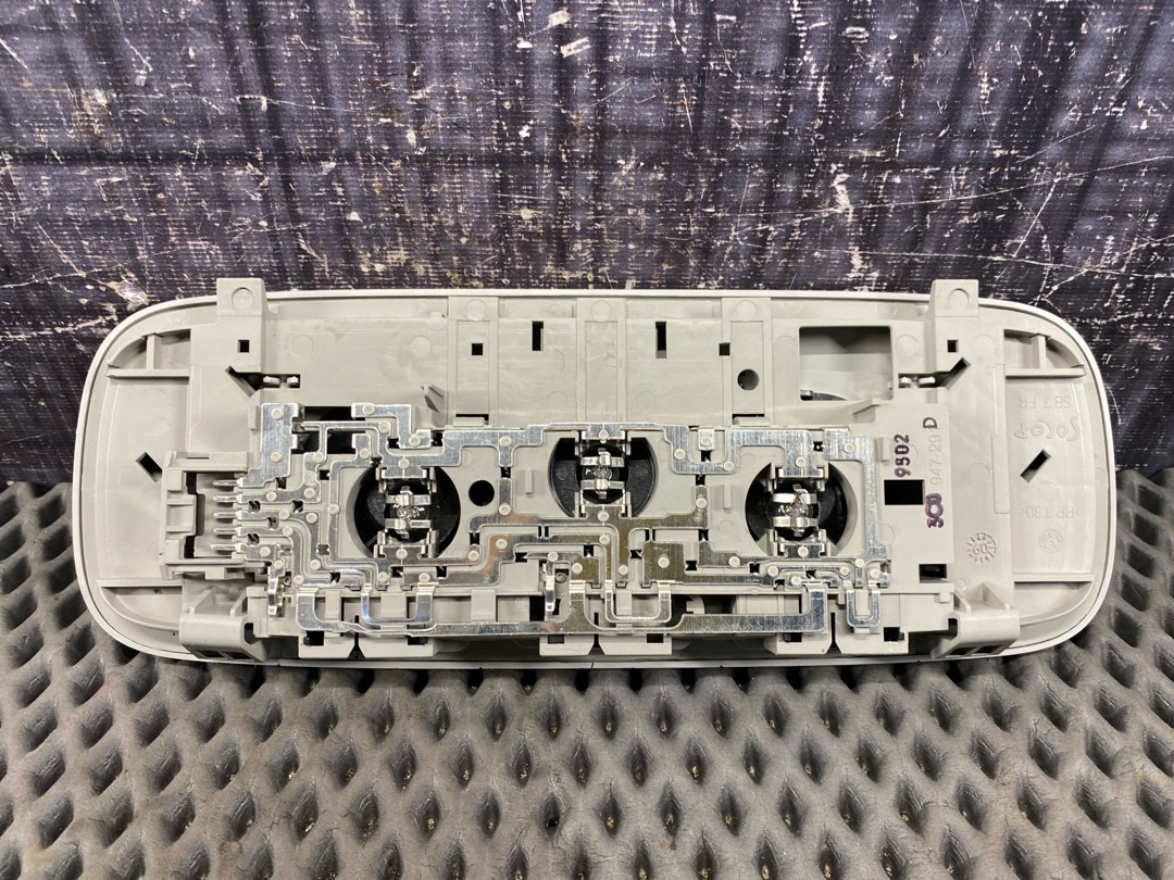 Плафон салона, 1340 рублей, Красноярск