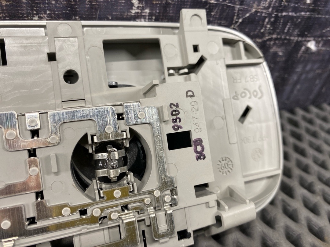 Плафон салона, 1340 рублей, Красноярск