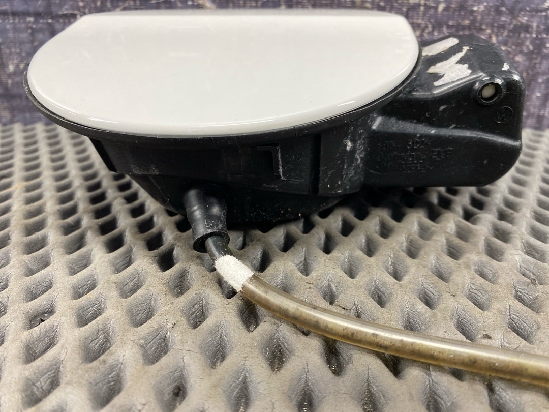 Лючок бензобака, 2630 рублей, Красноярск