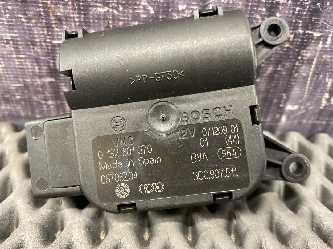 Мотор заслонки печки, 1470 рублей, Красноярск